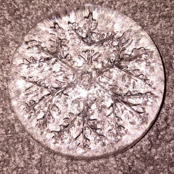 Paperweight Glass 3 inch diameter, clear Snowflake Excellent Condition‎ - Picture 1 of 4